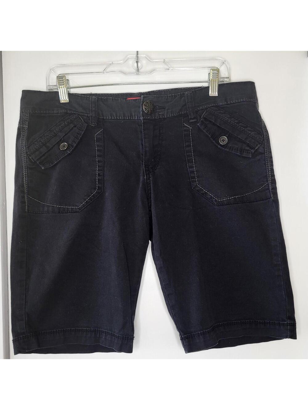 UNIONBAY Women's black cargo shorts front flap pockets Zipper button closures 11